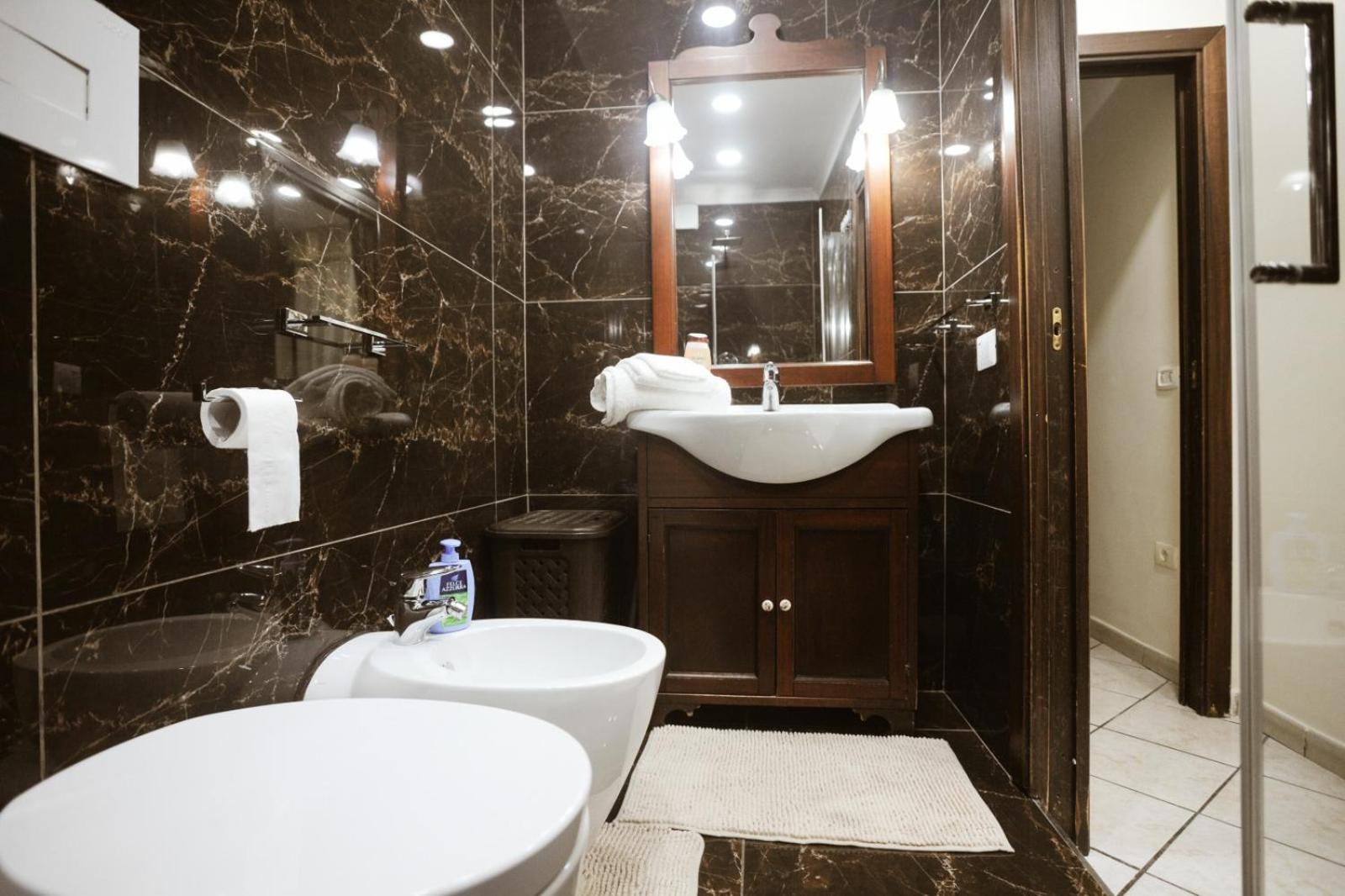 La Casa Di Nancy Next Plebiscito Apartment Наполи Екстериор снимка